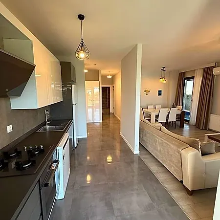 Hotell Hills 3*
